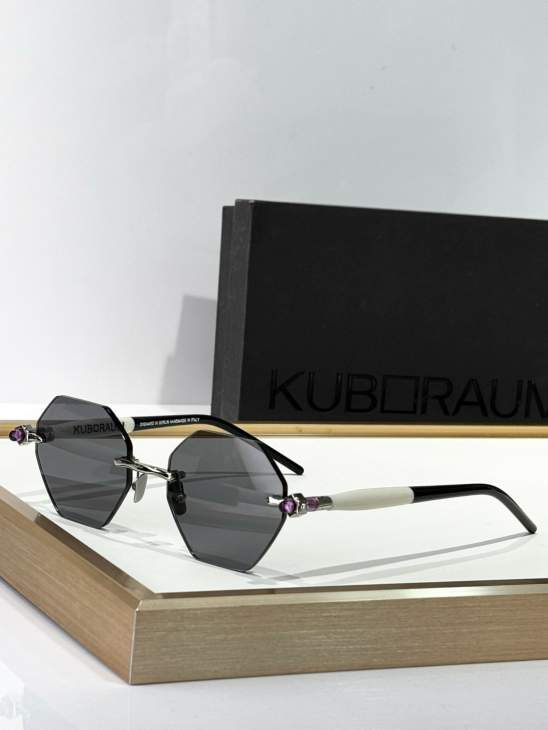 Picture of Kuboraum Sunglasses _SKUfw70683254fw